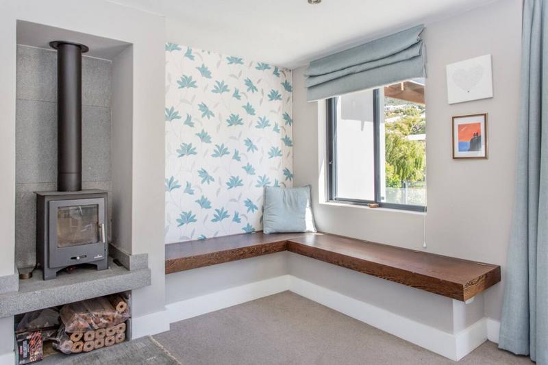 To Let 4 Bedroom Property for Rent in Tarragona Western Cape
